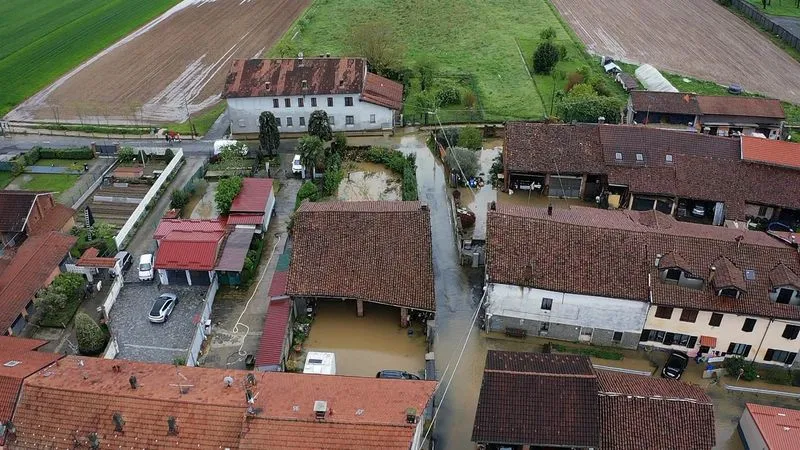 CHIVASSO - Ricognizione dei danni alle aziende agricole colpite dall'alluvione del 16 e 17 aprile