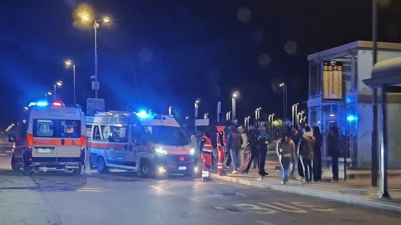 PAURA A COLLEGNO - Aggressione a colpi di bottiglia in via De Amicis: un ferito