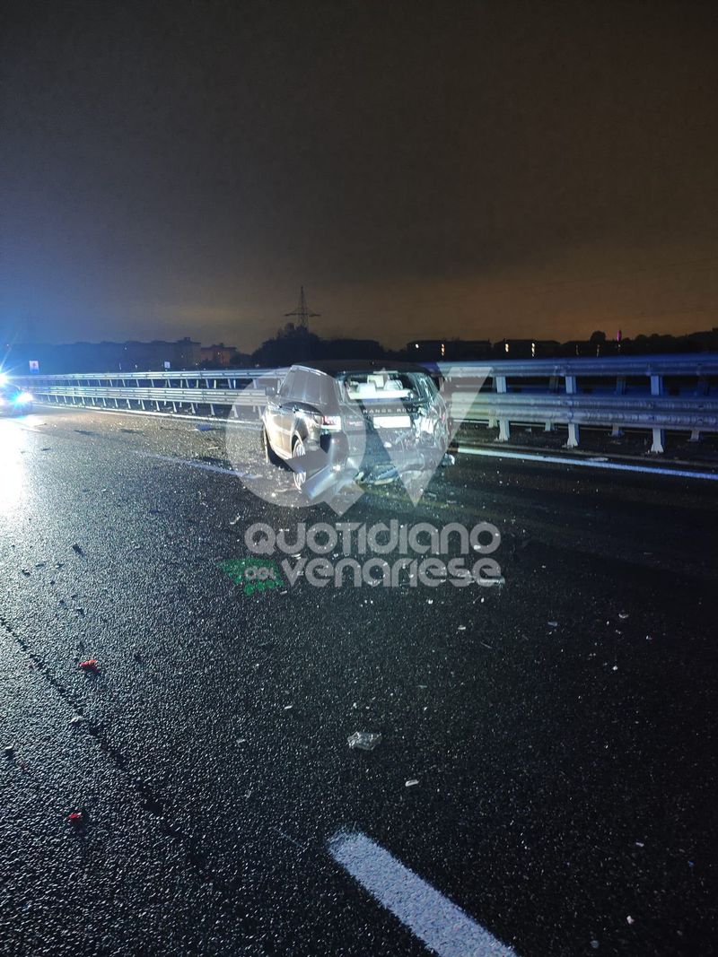 INCIDENTE IN TANGENZIALE A COLLEGNO - Scontro fra tre veicoli: tre persone ferite, rallentamenti e code