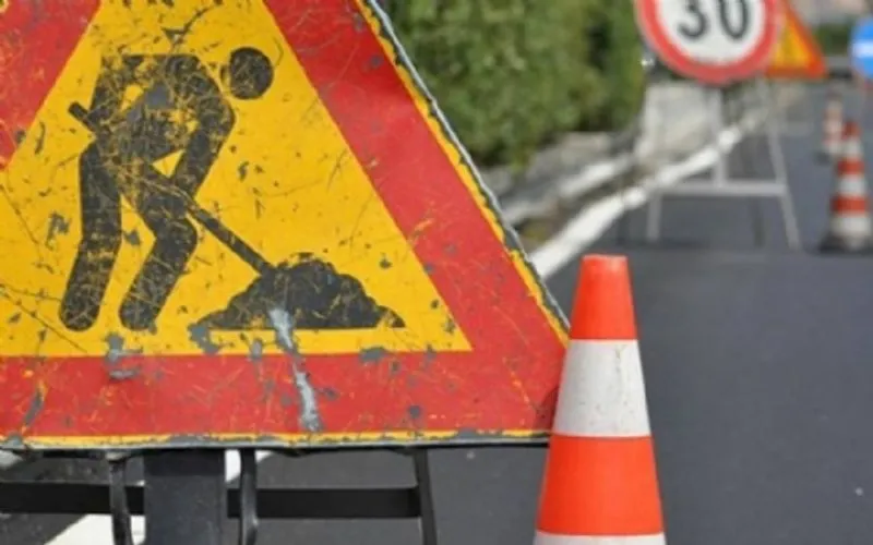 COLLEGNO - Asfaltatura straordinaria in corso Francia: disagi dalle 21.30 di venerdì 7 novembre