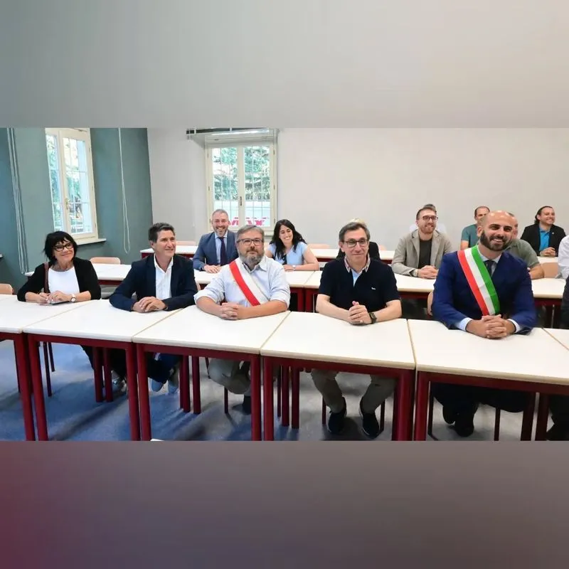 COLLEGNO - Dopo gli atti vandalici, la nuova ala del Curie-Levi a «Villa 6» è realtà - FOTO