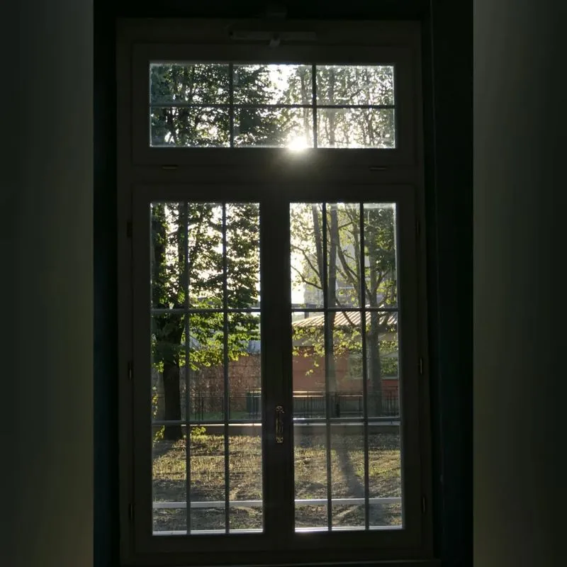 COLLEGNO - Dopo gli atti vandalici, la nuova ala del Curie-Levi a «Villa 6» è realtà - FOTO