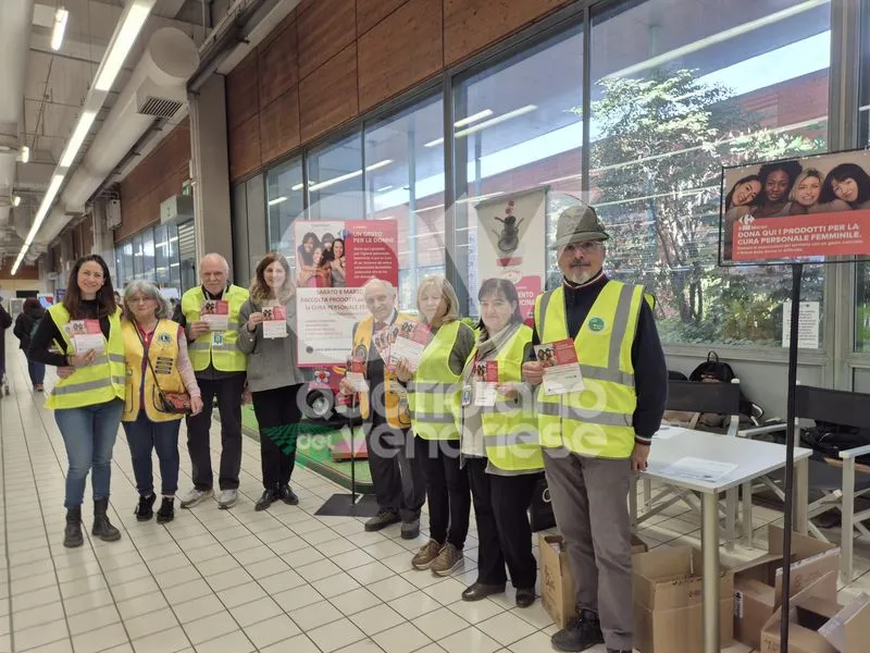 COLLEGNO - Successo per la raccolta di beneficenza «Un gesto per le donne» a cura dei Lions - FOTO