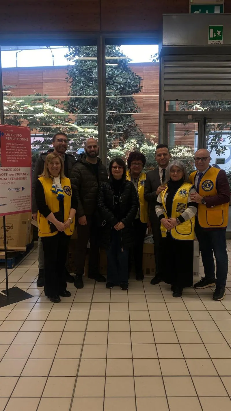 COLLEGNO - Successo per l'evento «Un gesto per le donne» dei Lions: raccolti 426 prodotti l'igiene e la cura