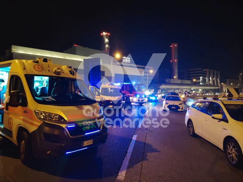 TORINO-COLLEGNO - INCIDENTE MORTALE IN TANGENZIALE: donna morta investita dopo lo scontro fra tre auto