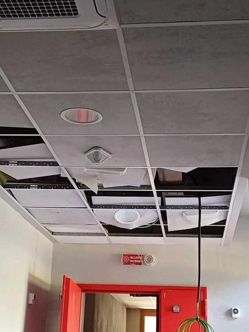 VANDALI A COLLEGNO - Devastata Villa 6: l'inaugurazione era prevista ad agosto - FOTO