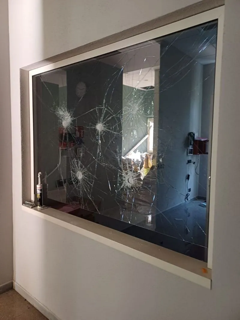 VANDALI A COLLEGNO - Devastata Villa 6: l'inaugurazione era prevista ad agosto - FOTO