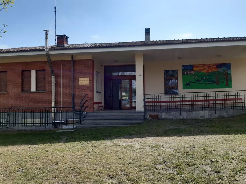 COSSANO CANAVESE - La scuola elementare rischia di chiudere: l'opposizione ricorre al Tar per salvarla