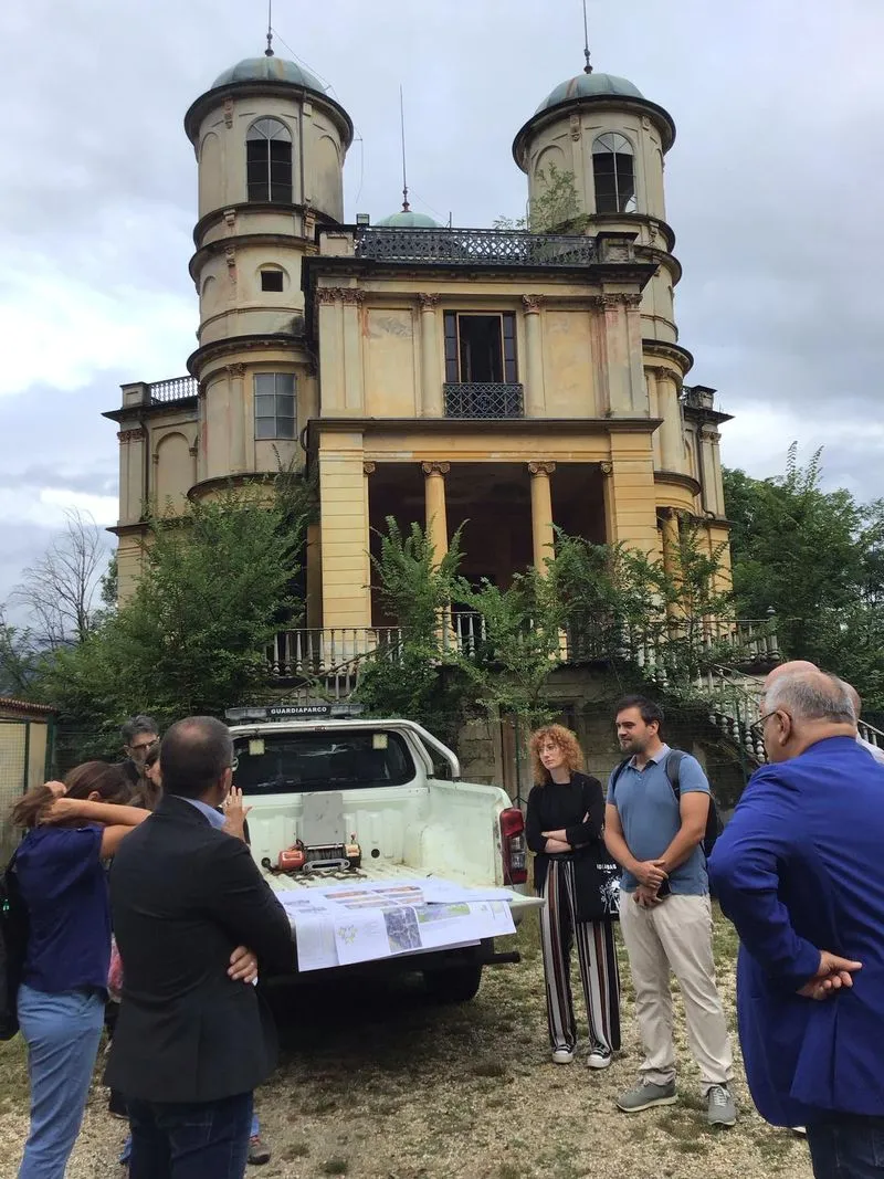 DRUENTO - L'assessore Vignale visita Bizzarria e San Giuliano: «Trovare fondi per rilanciare questi due beni» - FOTO