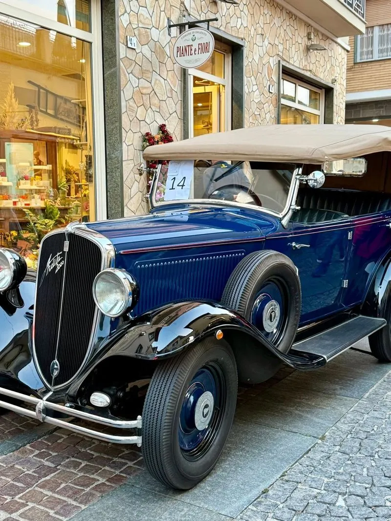 DRUENTO - Successo per la terza edizione del «Raduno d’auto d’epoca» in centro storico - FOTO