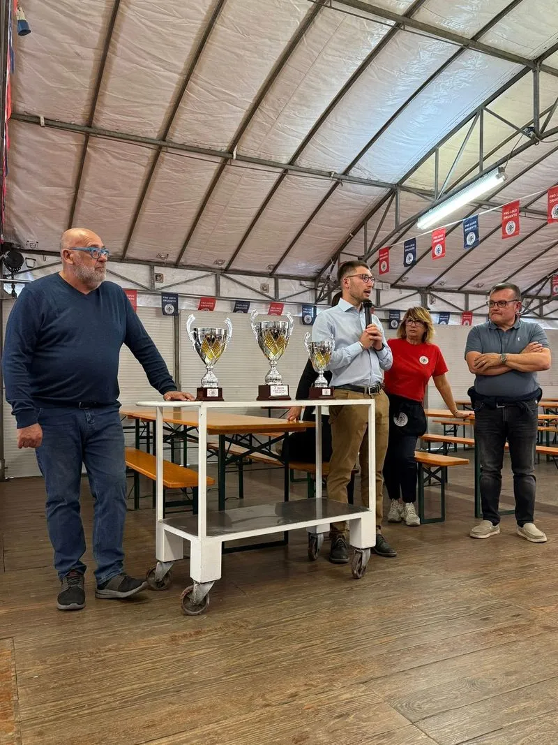 DRUENTO - Successo per la terza edizione del «Raduno d’auto d’epoca» in centro storico - FOTO