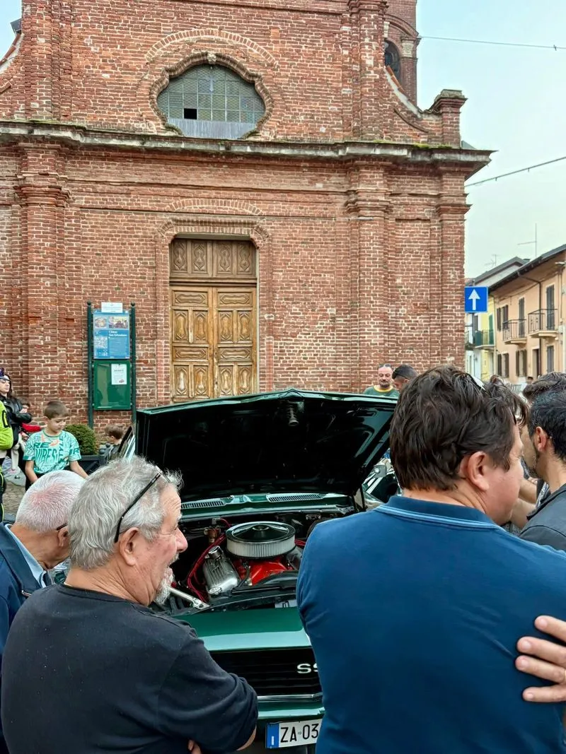 DRUENTO - Successo per la terza edizione del «Raduno d’auto d’epoca» in centro storico - FOTO