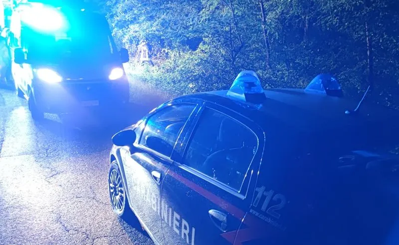 FELETTO-BOSCONERO - Tampona un'auto, scappa sulla 460 e fa un frontale con un'altra vettura: 35enne di Rivarolo denunciata