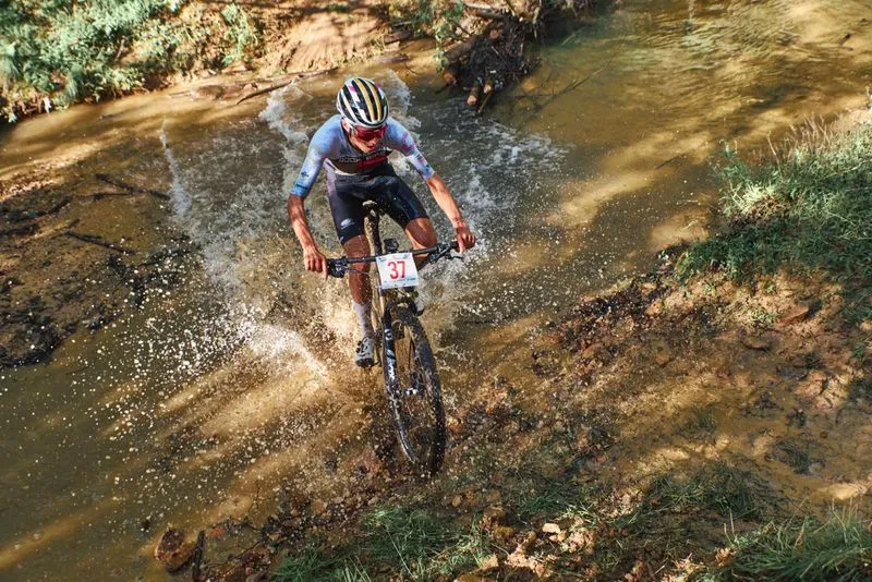 FRONT CANAVESE - Rock Bike Team, Milan nella top ten e Riva sul podio a Lessona - FOTO