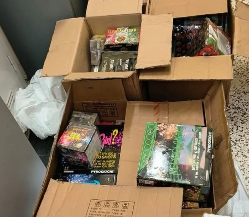 GIVOLETTO - La Polizia di Stato trova e sequestra oltre 130 chili di fuochi d'artificio: 39enne denunciato