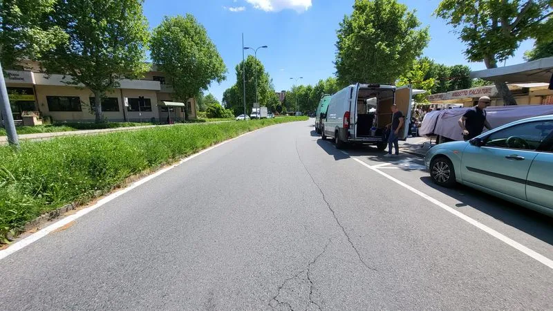 INCIDENTE A GRUGLIASCO - Investe una bambina di 5 anni in viale Echirolles: nei guai pensionato di 83 anni - FOTO