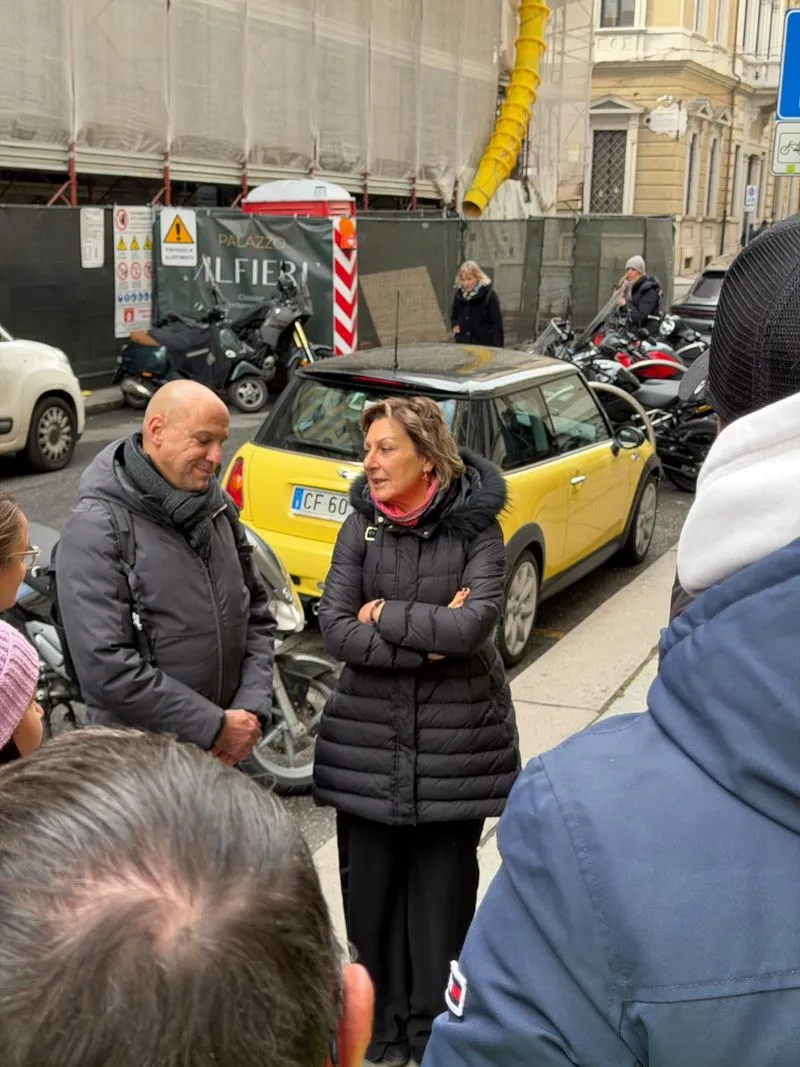 GRUGLIASCO-TORINO - I lavoratori Postalcoop in sciopero davanti alla sede generale di Poste - FOTO