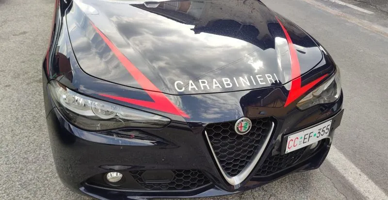 TENTATO OMICIDIO A GRUGLIASCO - Uomo accoltella la moglie all'addome dopo una lite