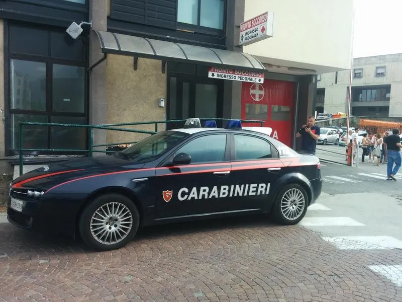IVREA - Calci e pugni in pieno giorno: donna aggredita nel quartiere Bellavista finisce al pronto soccorso
