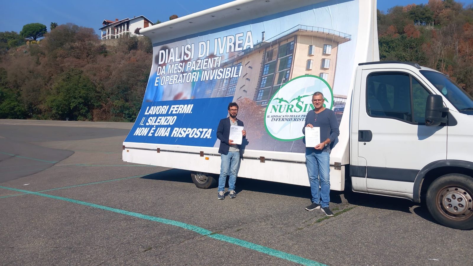 Che fine hanno fatto i lavori per la dialisi di Ivrea? «Camion vela» del Nursind sulle strade del Canavese