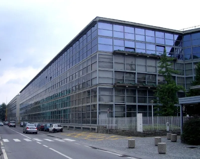 IVREA - Un altro furto nella palestra di via Jervis: il ladro si è ferito e ha perso sangue prima di darsi alla fuga