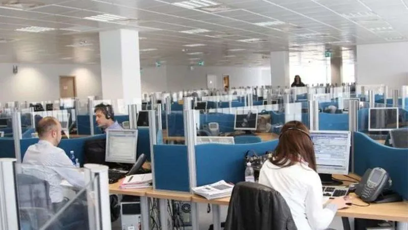 IVREA - Il Gruppo Tim cede Telecontact: ore d'ansia per un centinaio di lavoratori della sede canavesana