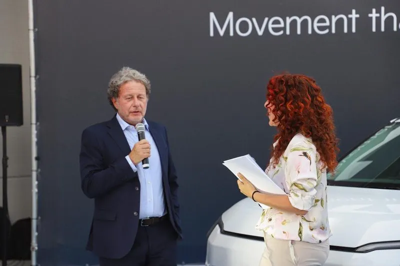 Kia Vento festeggia la nuova apertura di Pinerolo con una grande festa: tennis, musica, aperitivo e premi - FOTO
