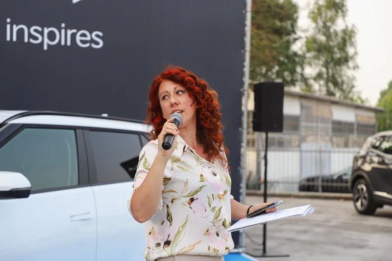 Kia Vento festeggia la nuova apertura di Pinerolo con una grande festa: tennis, musica, aperitivo e premi - FOTO