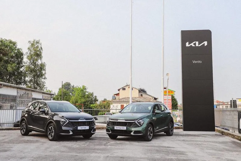 Kia Vento festeggia la nuova apertura di Pinerolo con una grande festa: tennis, musica, aperitivo e premi - FOTO