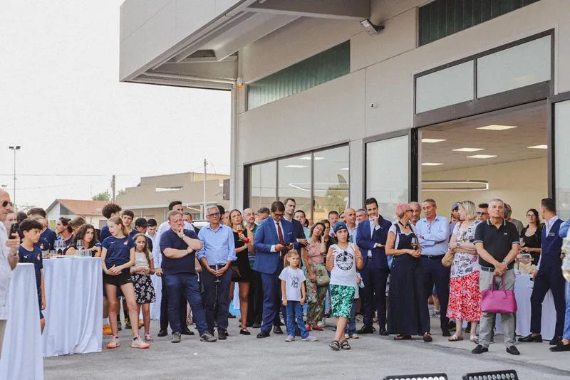 Kia Vento festeggia la nuova apertura di Pinerolo con una grande festa: tennis, musica, aperitivo e premi - FOTO