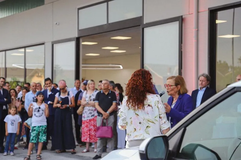 Kia Vento festeggia la nuova apertura di Pinerolo con una grande festa: tennis, musica, aperitivo e premi - FOTO