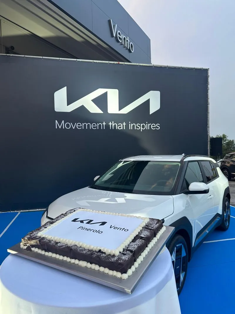 Kia Vento festeggia la nuova apertura di Pinerolo con una grande festa: tennis, musica, aperitivo e premi - FOTO