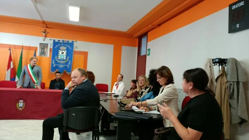 LA LOGGIA - Una delegazione proveniente dalla Lituania in visita in città - FOTO