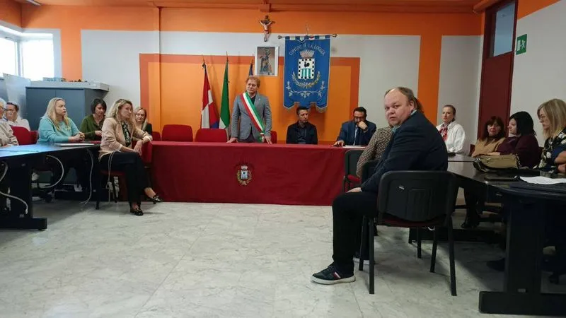 LA LOGGIA - Una delegazione proveniente dalla Lituania in visita in città - FOTO