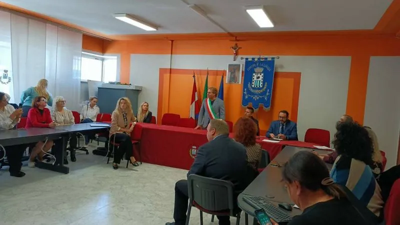 LA LOGGIA - Una delegazione proveniente dalla Lituania in visita in città - FOTO