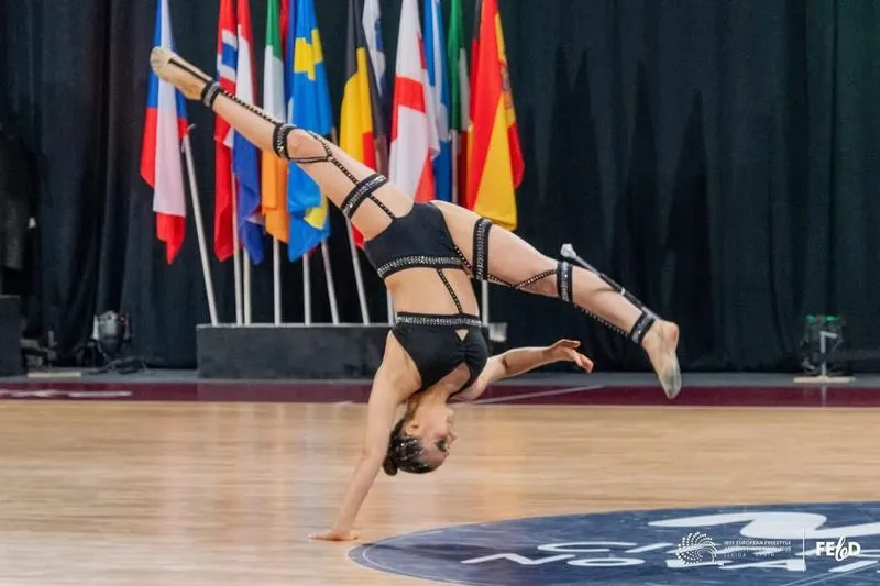 LA LOGGIA - Giulia Zanello, Chiara Perotto ed Elisa Bordin sono campionesse europee di Twirling - FOTO
