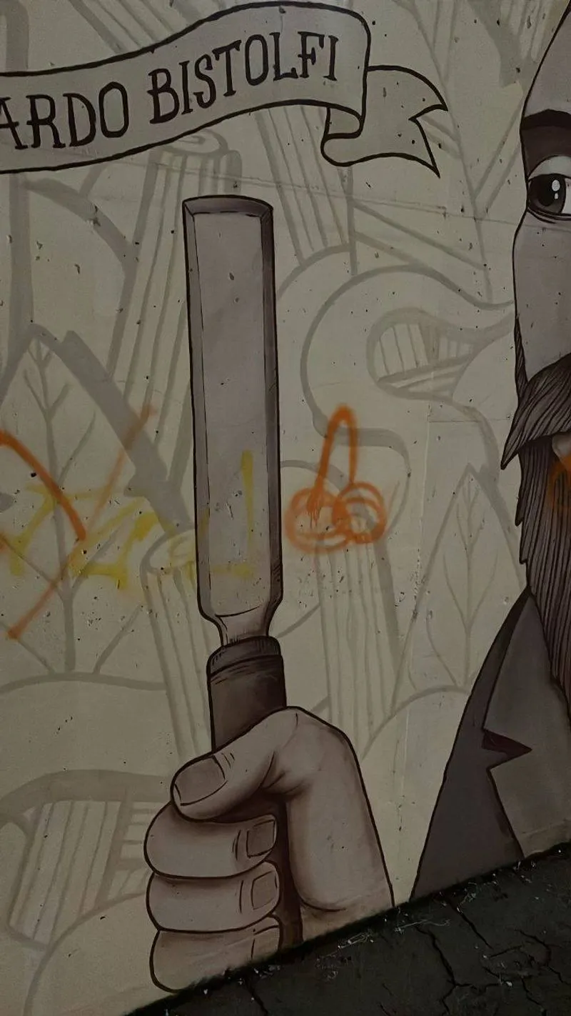 LA LOGGIA - I giovani vandali del murale della piazza si pentono e confessano al sindaco - FOTO