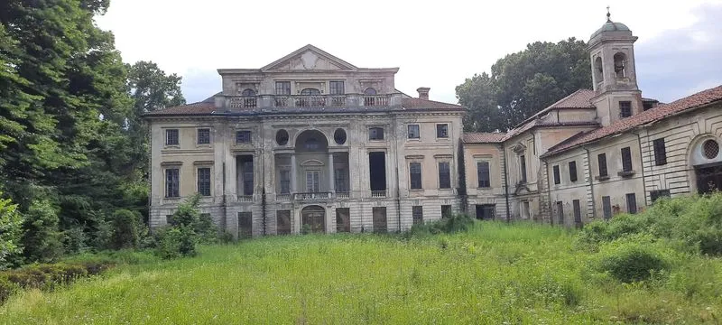LA LOGGIA - Minorenni entrano abusivamente a Villa Carpeneto: allarme del Comune per le visite degli «esploratori urbani»