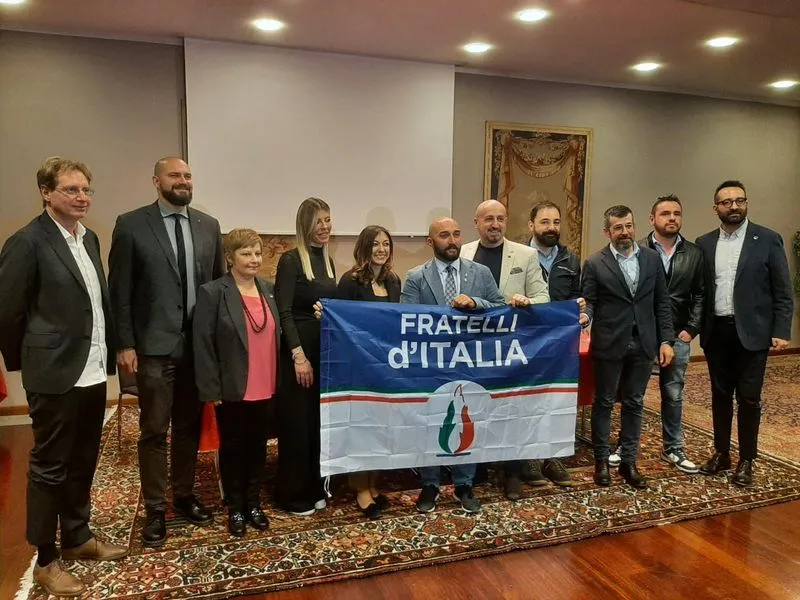 LEINI - Tanta politica al congresso cittadino di Fratelli d'Italia