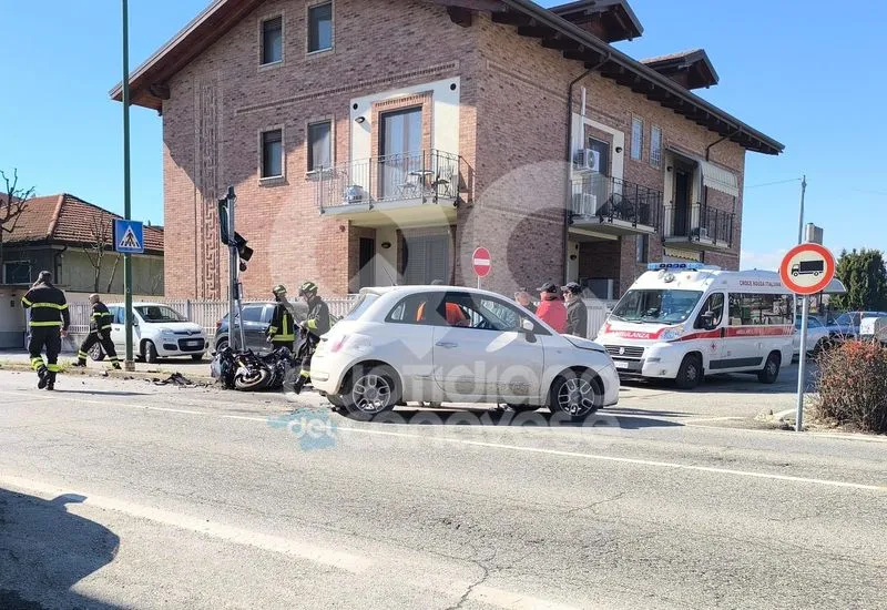 LEINI - Padre e figlia di Barbania feriti nello scontro tra un'auto e uno scooter: sono fuori pericolo - FOTO e VIDEO