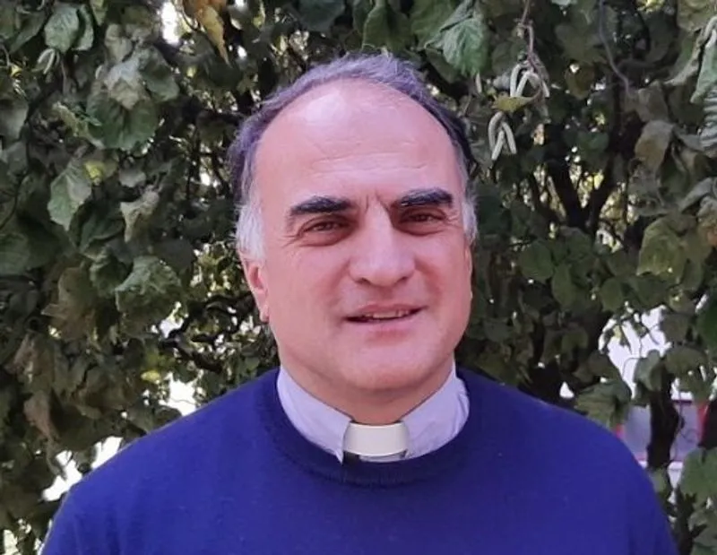 LOMBRIASCO - La comunità dei fedeli saluta don Corrado Ribero: cambio alla guida della parrocchia