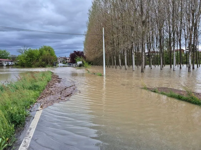MALTEMPO IN CANAVESE - AGGIORNAMENTI MINUTO PER MINUTO - UN UOMO ANNEGATO NEL CHIVASSESE