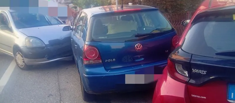 INCIDENTE A MAPPANO - Auto invade la corsia opposta e colpisce altre due vetture: un ferito - FOTO
