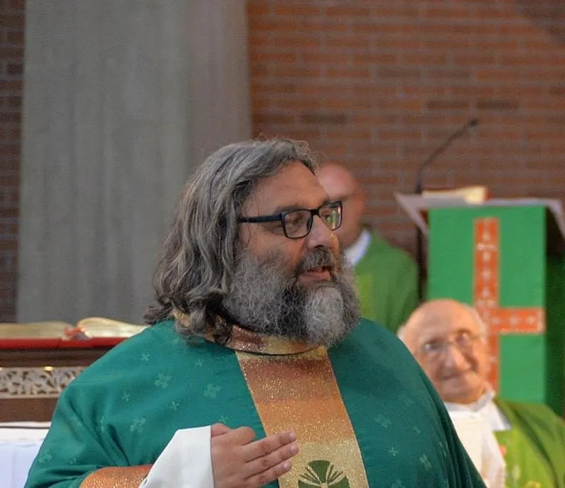 MAPPANO - In ansia per il parroco don Riccardo Robella: è grave in ospedale dopo un terribile incidente stradale