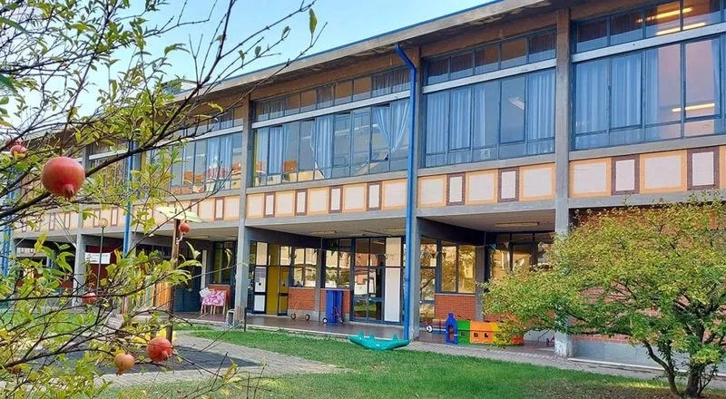 MIRAFIORI - Allarme amianto nei serramenti, scuola dell'infanzia chiusa dall'Asl