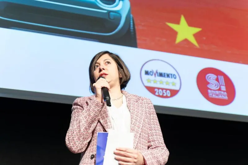 MIRAFIORI - Manifestazione davanti ai cancelli dello stabilimento Stellantis - FOTO
