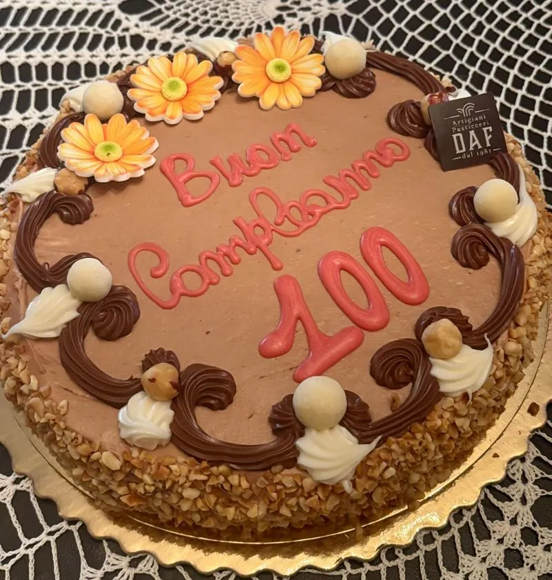 MONCALIERI - Una festa speciale per i 100 anni della dolce nonna Paolina - FOTO