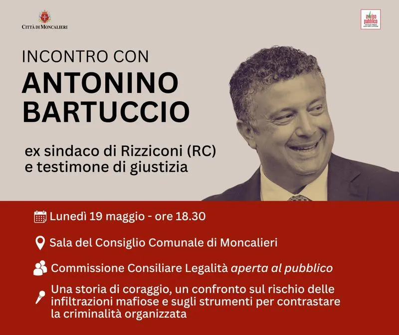 MONCALIERI - Il testimone di giustizia Antonino Bartuccio ospite nella sala del consiglio comunale