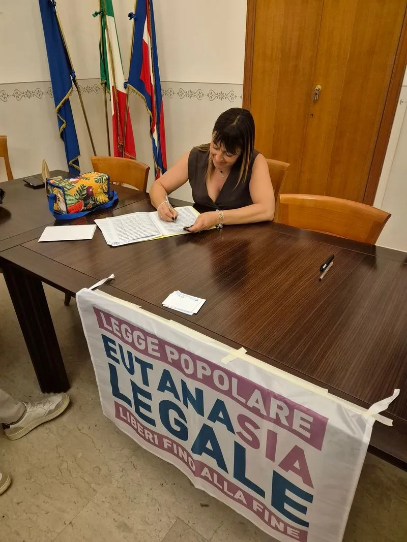 MONCALIERI - Fine vita, anche il sindaco Montagna tra i firmatari della proposta di legge dell'associazione Coscioni - FOTO