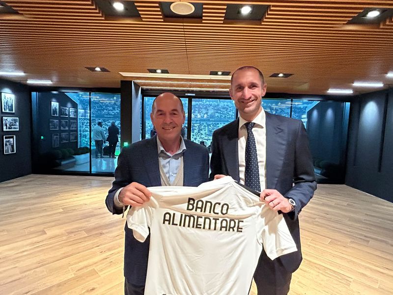 MONCALIERI - Banco alimentare, ottimo riscontro dalla raccolta allo Stadium